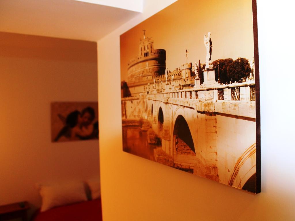 Hella Ibernesi 23 Fori Imperiali Inn, New Gestion! Ρώμη Δωμάτιο φωτογραφία